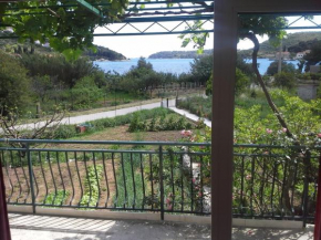 Отель Holiday Home Garden  Затон